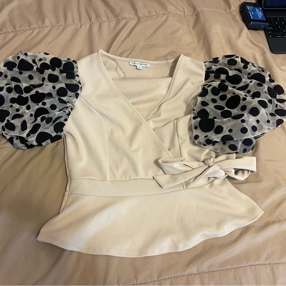 Haunte Monde Casual Top